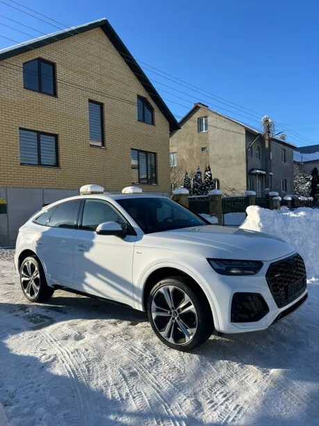 Audi Q5 Sportback 2023 — фото 1, купить с доставкой в Москву