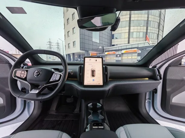 Volvo EX30 2024 — миниатюра 3