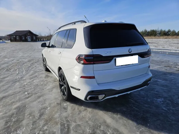 BMW X7 2022 — миниатюра 2