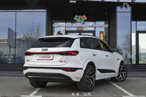 Audi Q6L e-tron 2025 — 2