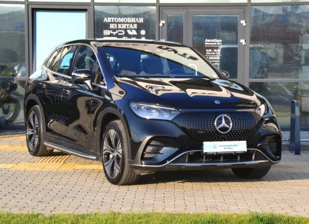 Mercedes-Benz EQE SUV 2024 — миниатюра 4