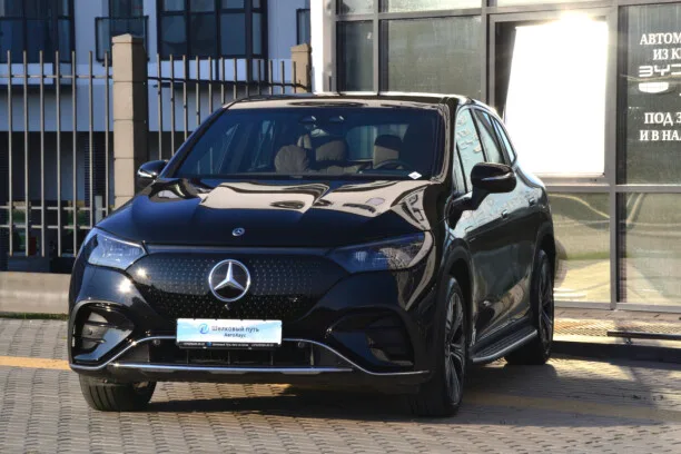 Mercedes-Benz EQE SUV 2024 — миниатюра 5