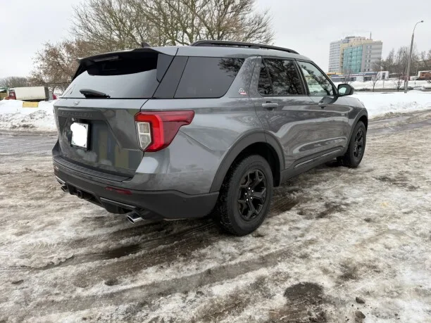 Ford Explorer 2022 — миниатюра 2