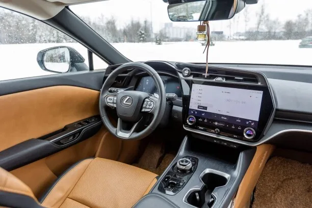 Lexus RZ 2023 — миниатюра 5