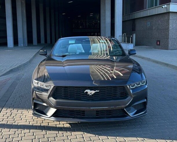 Ford Mustang 2024 — 3