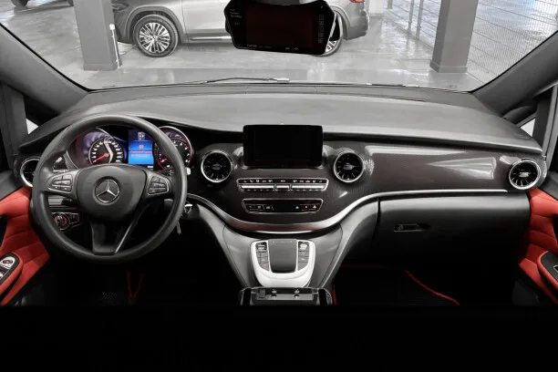 Mercedes-Benz V-Класс 2023 — миниатюра 5