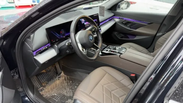 BMW i5 2024 — фото 1, купить с доставкой в Москву