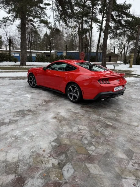 Ford Mustang 2024 — миниатюра 2
