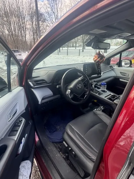 Toyota Sienna 2022 — миниатюра 5