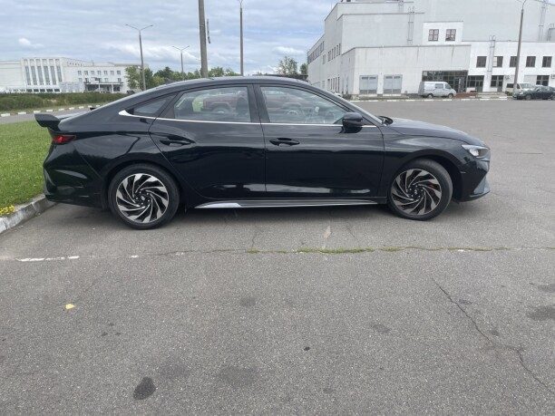 Hyundai Lafesta 2022 — 4