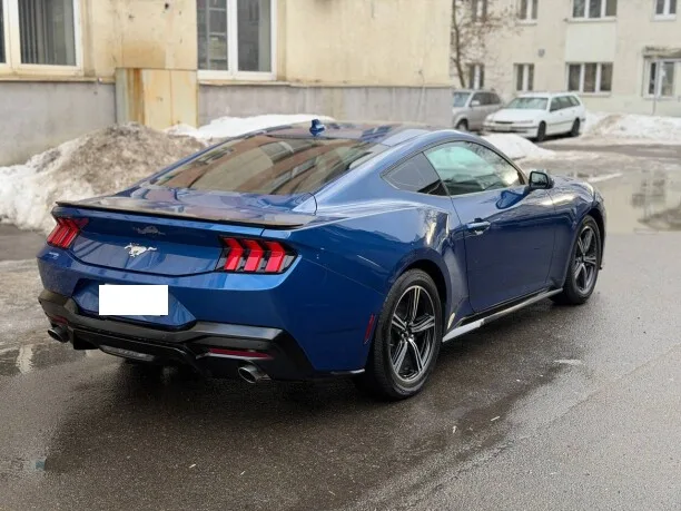 Ford Mustang 2023 — миниатюра 2