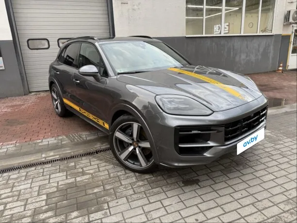 Porsche Cayenne 2024 — фото 1, купить с доставкой в Москву
