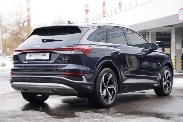 Audi Q4 e-tron 2024 — миниатюра 4
