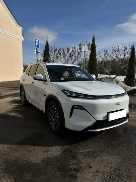 Geely Galaxy Starship 7 2025 — фото 1, купить с доставкой в Москву