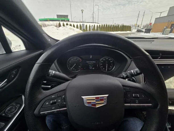 Cadillac XT4 2022 — миниатюра 5