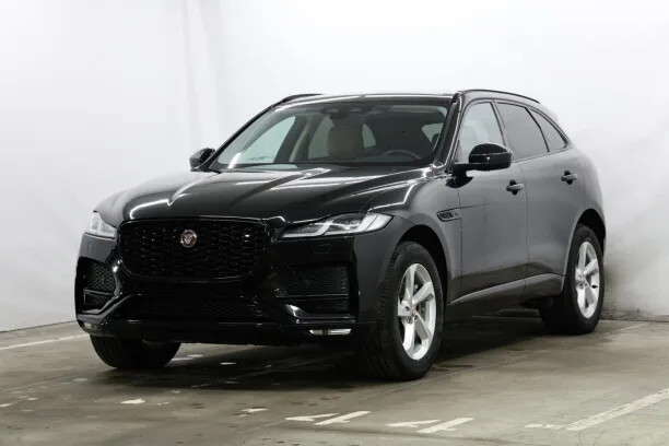 Jaguar F-Pace 2022 — фото 1, купить с доставкой в Москву
