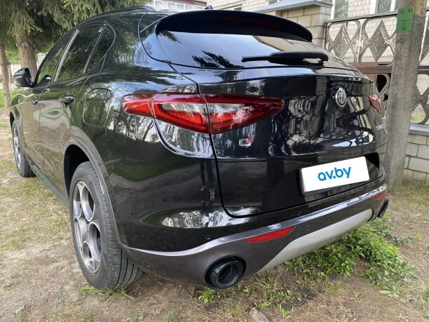 Alfa Romeo Stelvio 2022 — миниатюра 4