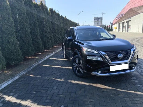 Nissan Rogue 2022 — фото 1, купить с доставкой в Москву