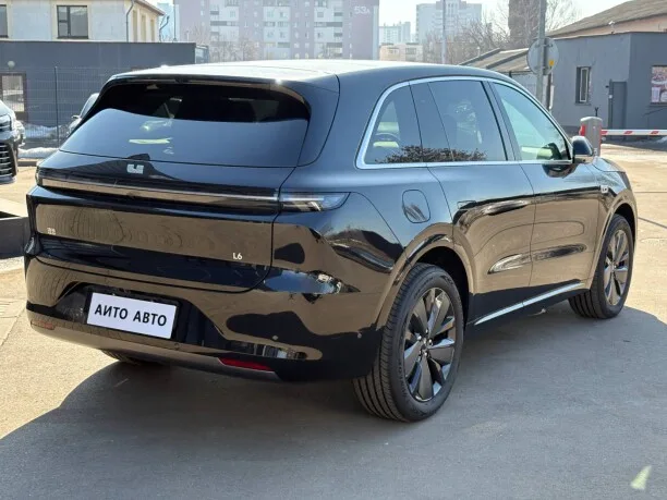 Li Auto L6 2025 — миниатюра 2