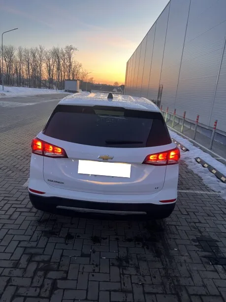 Chevrolet Equinox 2022 — миниатюра 3