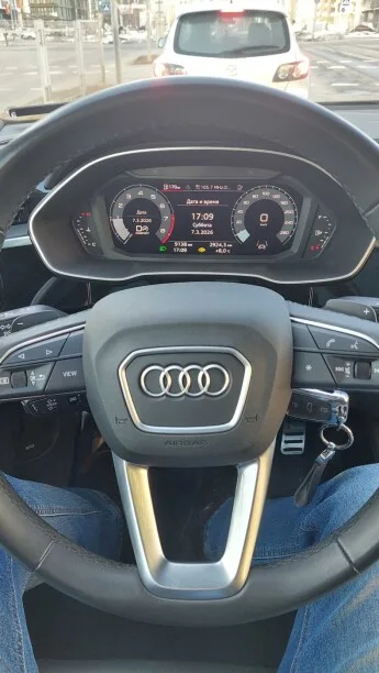 Audi Q3 2023 — фото 1, купить с доставкой в Москву