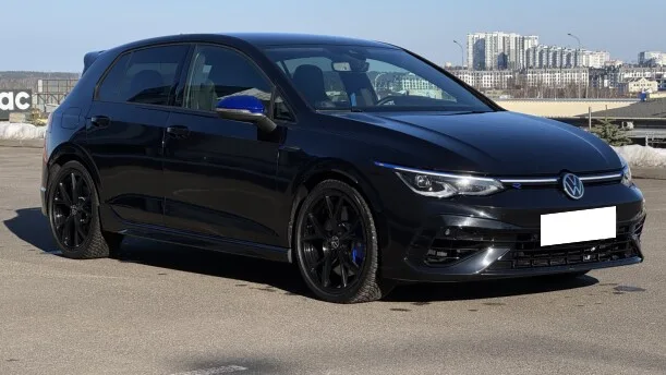 Volkswagen Golf R 2023 — фото 1, купить с доставкой в Москву