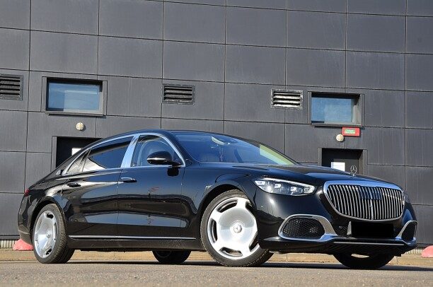 Mercedes-Benz Maybach 2024 — 4