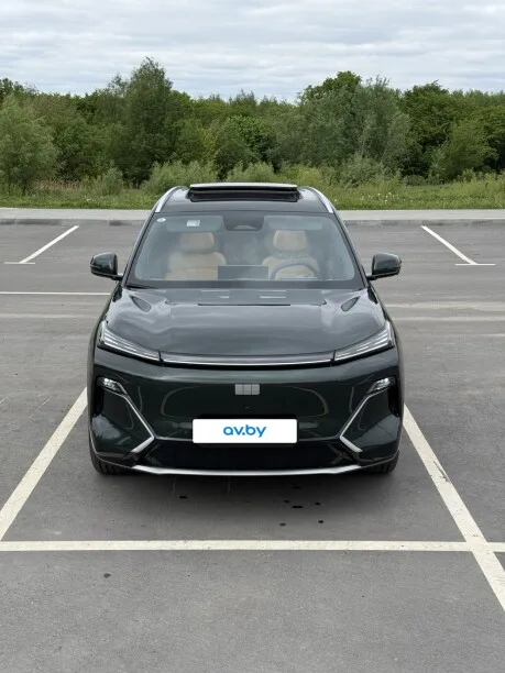 Geely Galaxy Starship 7 2025 — фото 1, купить с доставкой в Москву