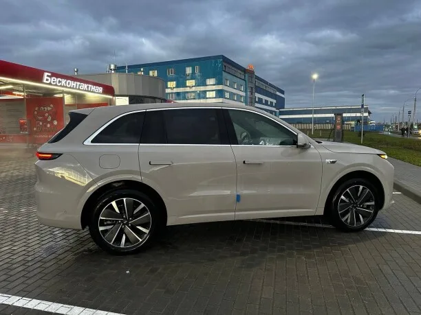 Li Auto L6 2025 — миниатюра 4