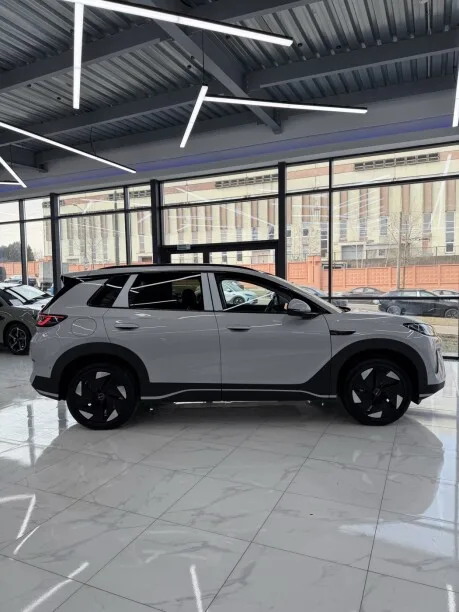 BYD Sea Lion 05 EV 2025 — миниатюра 2