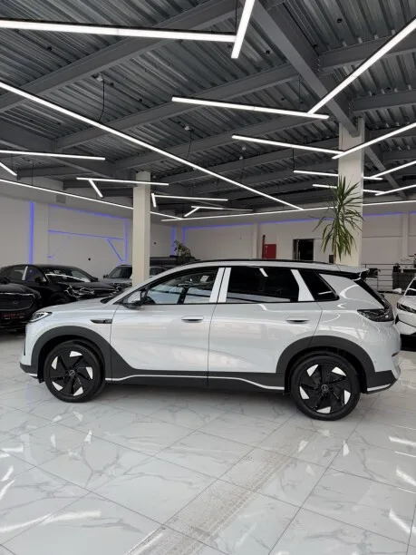 BYD Sea Lion 05 EV 2025 — миниатюра 5
