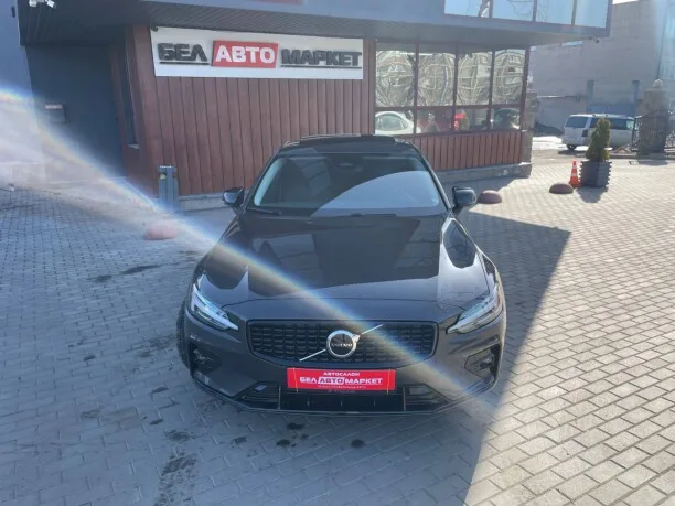 Volvo S60 2024 — миниатюра 4