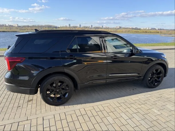 Ford Explorer 2022 — миниатюра 5