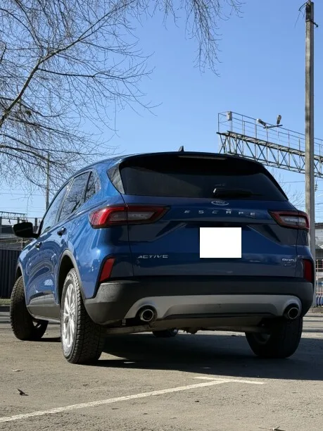 Ford Escape 2023 — миниатюра 5