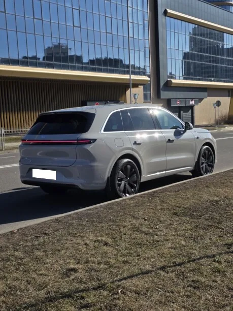 Li Auto L6 2025 — миниатюра 2