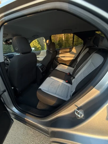 Chevrolet Equinox 2023 — миниатюра 3