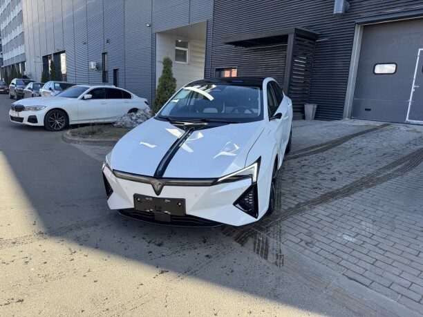 Lingxi L 2024 — 2