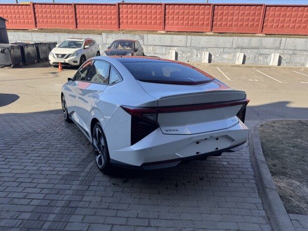 Lingxi L 2024 — 4