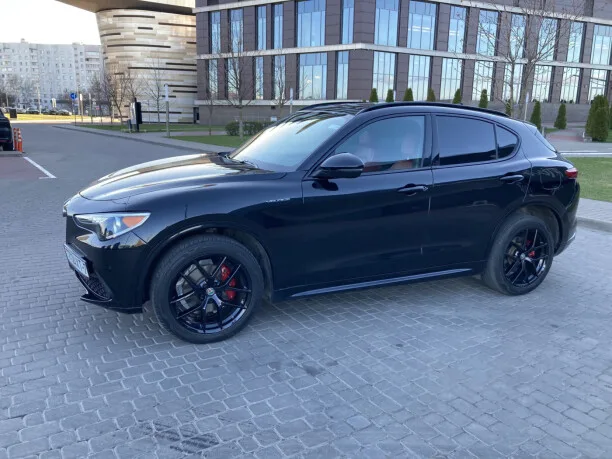 Alfa Romeo Stelvio 2022 — миниатюра 2