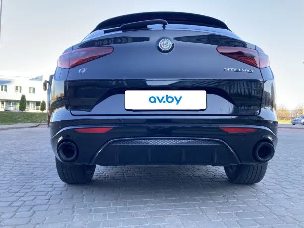 Alfa Romeo Stelvio 2022 — миниатюра 5