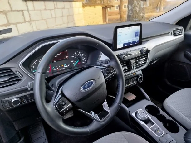 Ford Escape 2022 — миниатюра 3