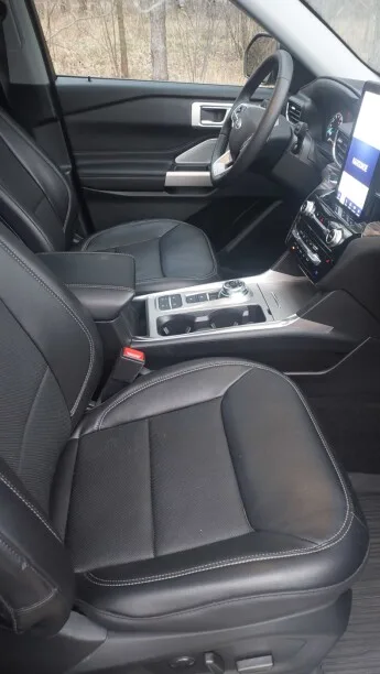 Ford Explorer 2024 — миниатюра 3