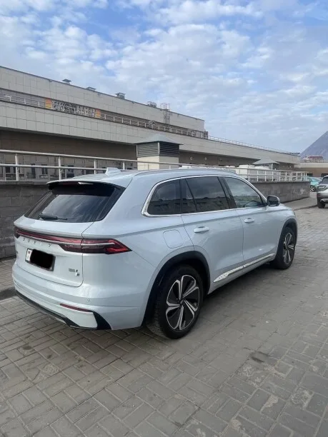 Geely Xingyue L 2022 — миниатюра 4