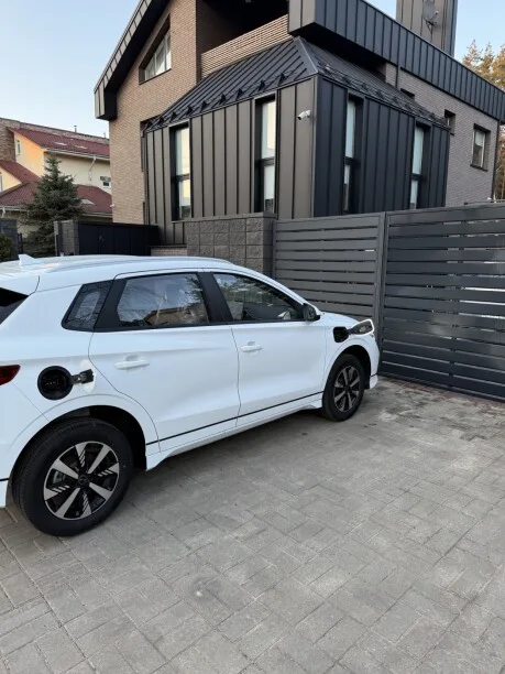 BYD E2 2025 — миниатюра 3