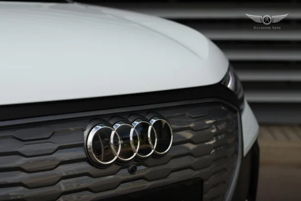 Audi Q4 e-tron Sportback 2022 — миниатюра 2