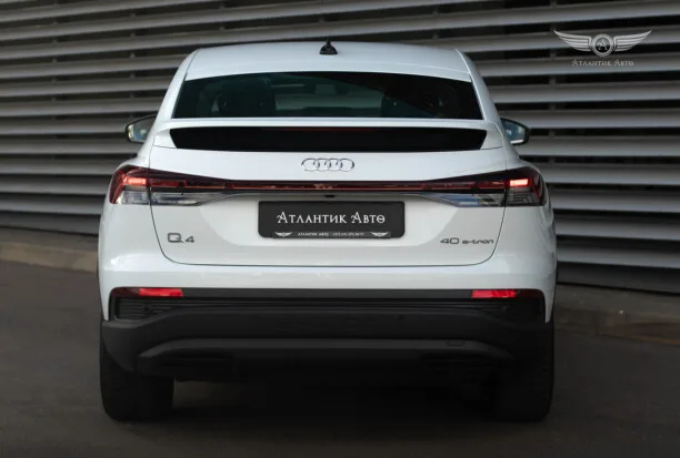 Audi Q4 e-tron Sportback 2022 — миниатюра 3