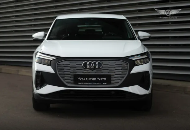 Audi Q4 e-tron Sportback 2022 — миниатюра 4