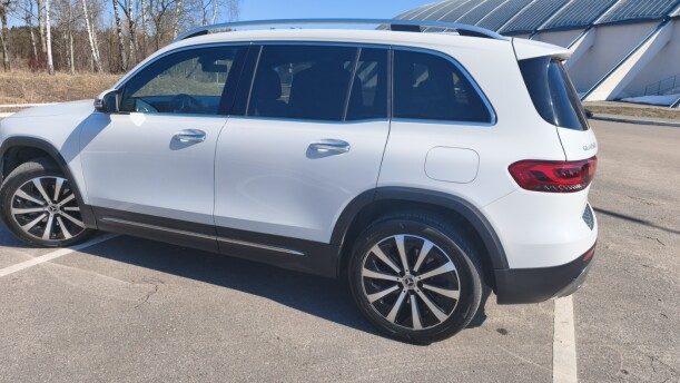 Mercedes-Benz GLB-Class 2022 — 3