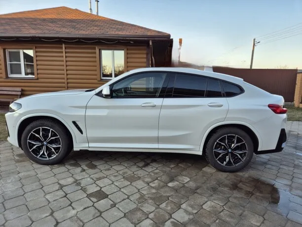 BMW X4 2022 — миниатюра 3