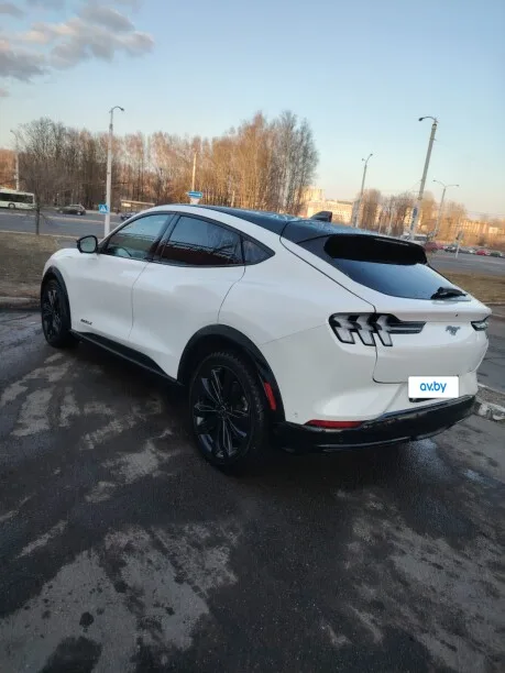 Ford Mustang Mach-E 2024 — миниатюра 2